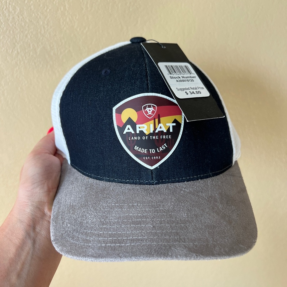 Ariat hat